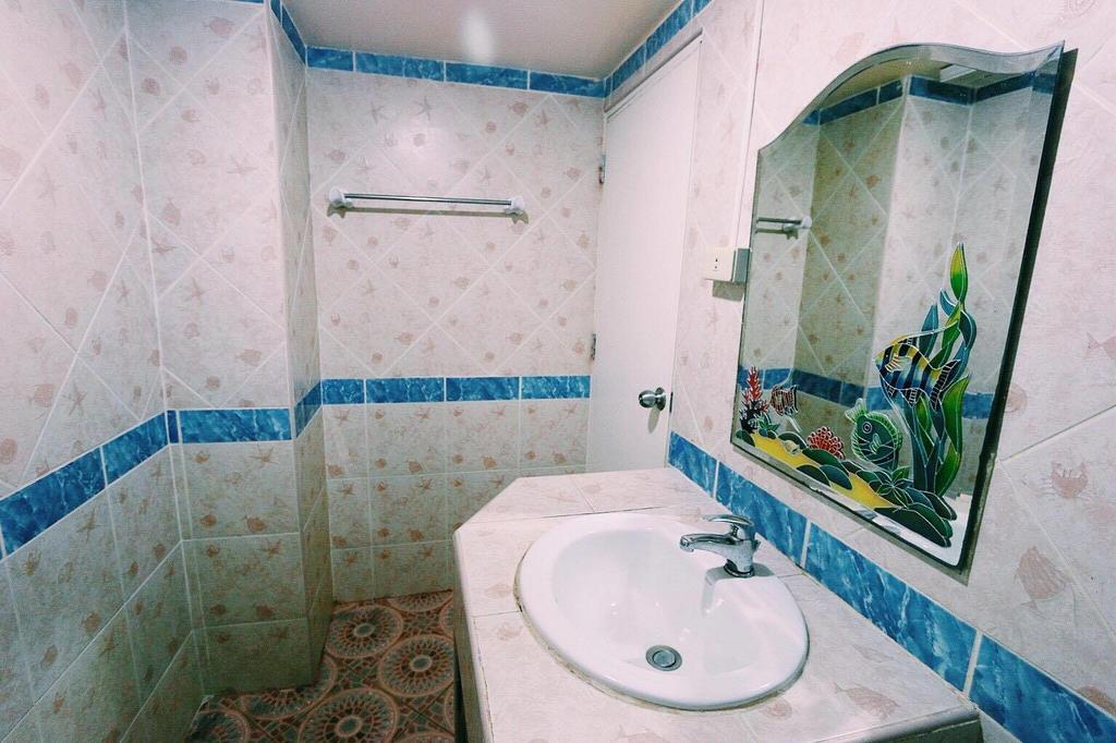 S-One Guesthouse Pattaya Bagian luar foto