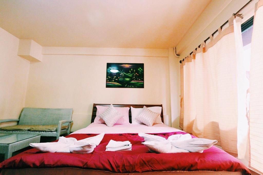 S-One Guesthouse Pattaya Bagian luar foto