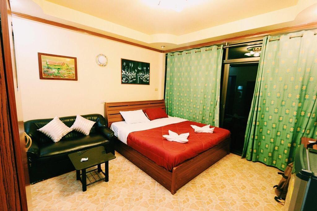 S-One Guesthouse Pattaya Bagian luar foto